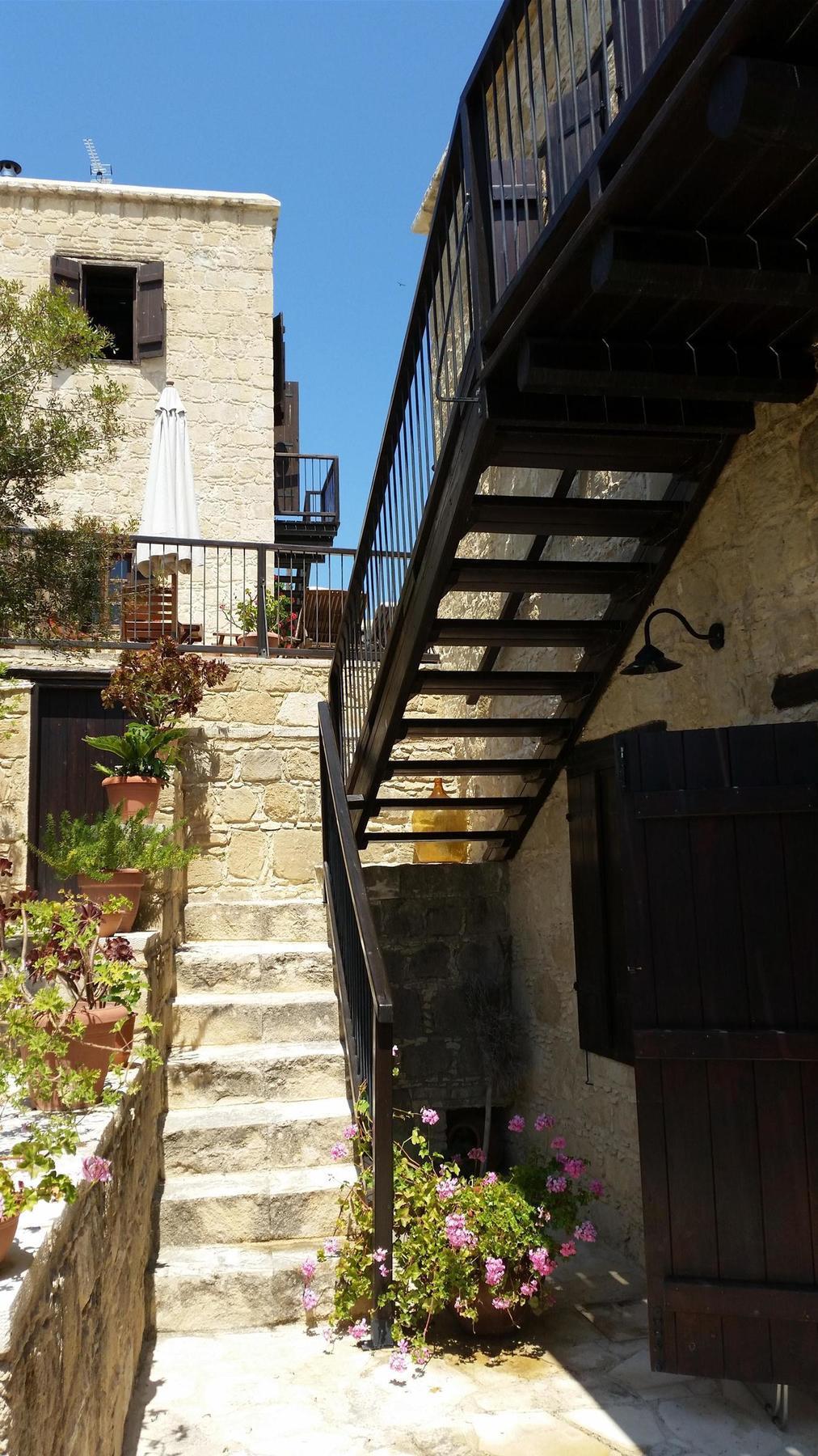 Leonidas Village Houses Goudhi Екстериор снимка