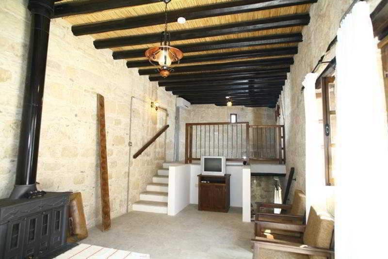 Leonidas Village Houses Goudhi Екстериор снимка