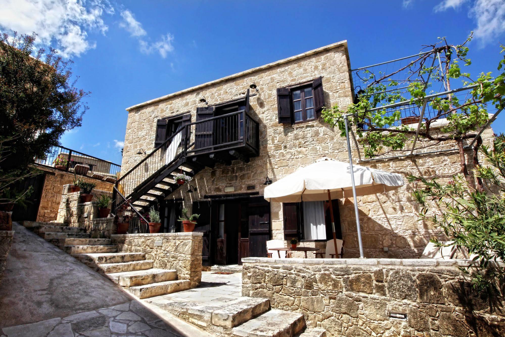 Leonidas Village Houses Goudhi Екстериор снимка