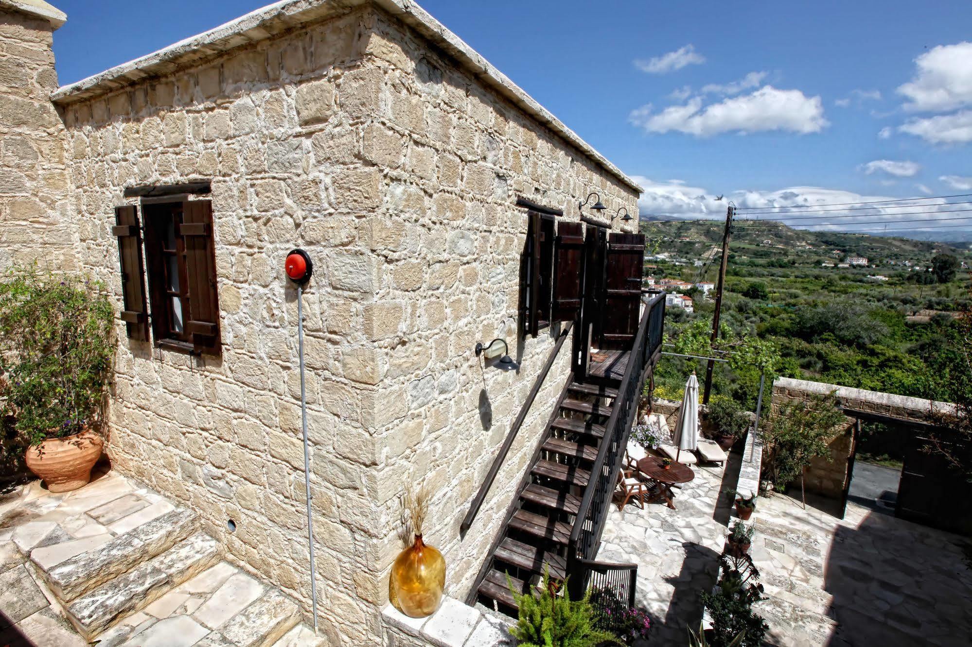 Leonidas Village Houses Goudhi Екстериор снимка
