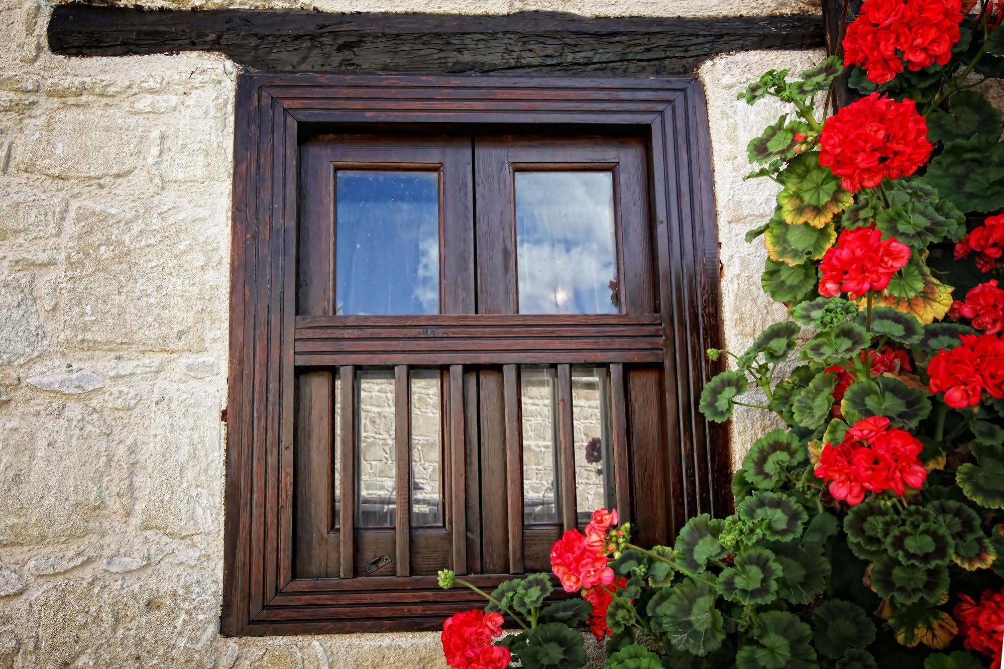 Leonidas Village Houses Goudhi Екстериор снимка