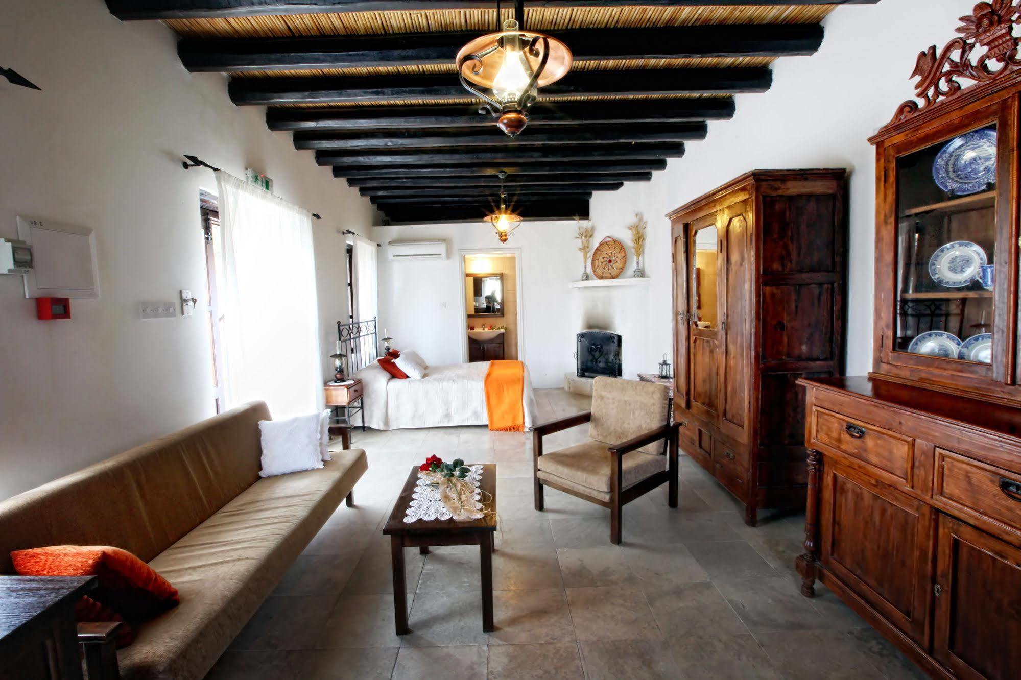 Leonidas Village Houses Goudhi Екстериор снимка