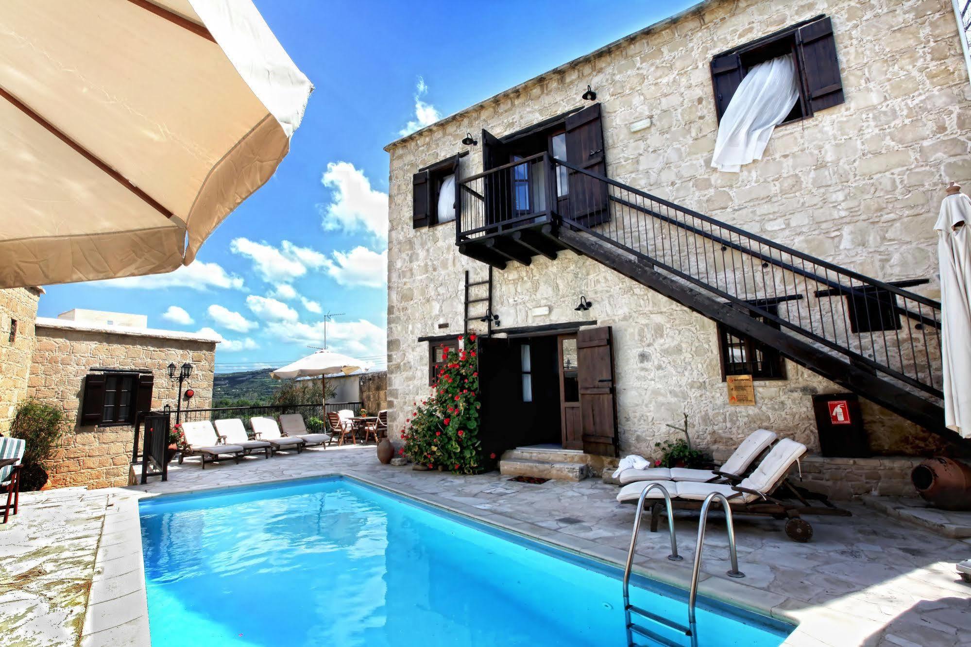 Leonidas Village Houses Goudhi Екстериор снимка